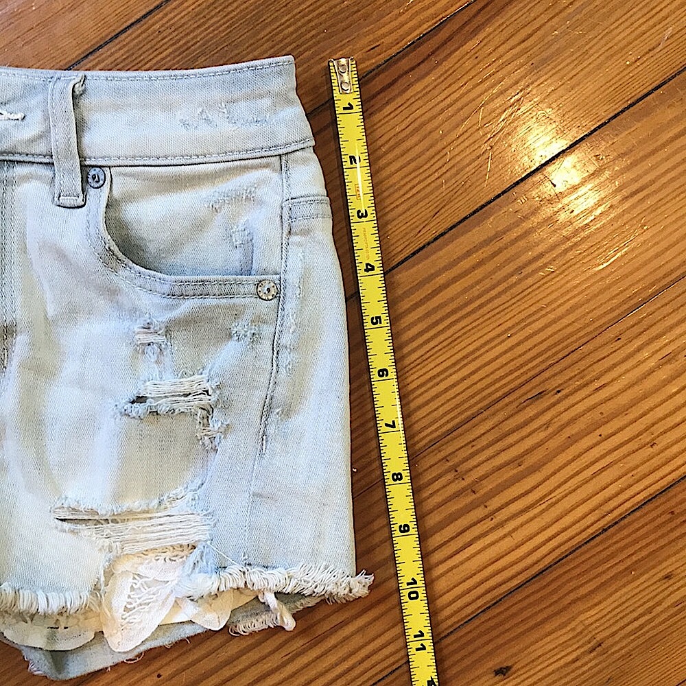 American Eagle High Rise Stretch Jean Shorts ✿ - Picture 8 of 8